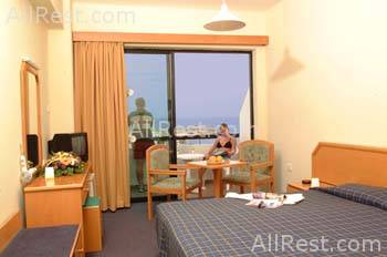Tasia Maris Beach Hotel 4